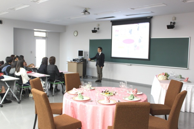 憧れのブライダル業界を学ぶ体験授業